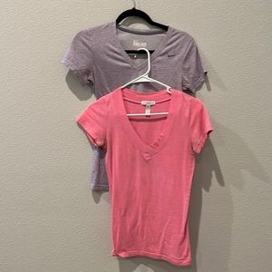 2 v neck tops
